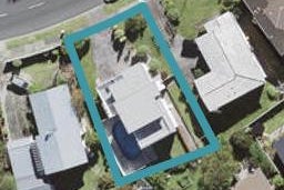 20 Chelsea View Drive, Chatswood, Auckland