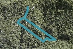 8 La Trobe Track, New Lynn