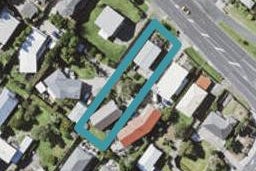 2/698 East Coast Road, Pinehill, Auckland