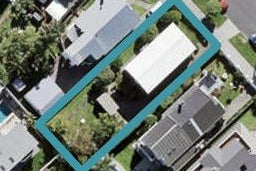 2/196 Garnet Road, Westmere, Auckland