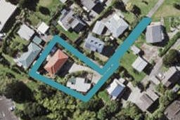 2/410 East Coast Road, Sunnynook, Auckland