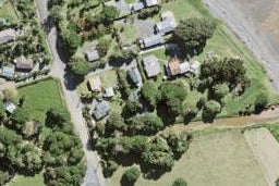 1802 East Coast Road, WHAKATIWAI, MIRANDA