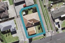 50A James Laurie Street, Henderson, Auckland