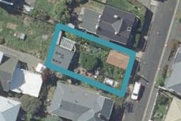 8 Peel Street, Mornington, Dunedin