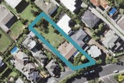 19 Commodore Parry Road, Castor Bay, Auckland