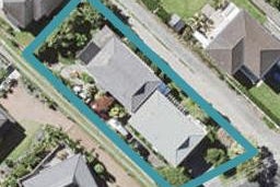 2/122 Aberdeen Road, Campbells Bay, Auckland