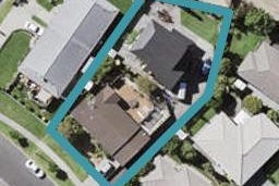 2/35 West Fairway, Golflands, Auckland