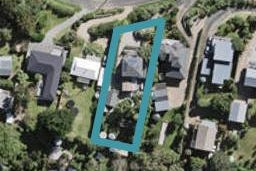 24 Queens Drive, Oneroa, Waiheke Island