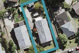 2/17 Ayton Drive, Totara Vale, Auckland