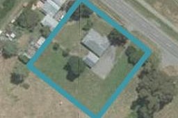 5565 West Coast Road, Springfield, Springfield