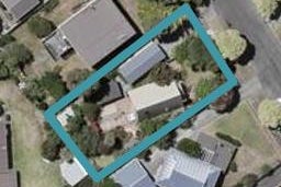 10 Hastings Street, Waikanae Beach, Waikanae
