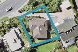 14 Browns Bay Road, Rothesay Bay, Auckland