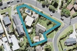 2/2 Watea Road, Torbay, Auckland