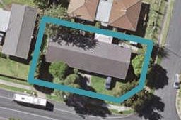 1/2 Jillteresa Crescent, Half Moon Bay, Auckland