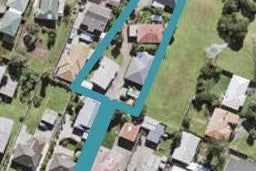 2/14 Beaubank Road, Kelston, Auckland