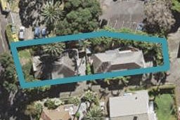 2/71 Princes Street, Northcote Point, Auckland