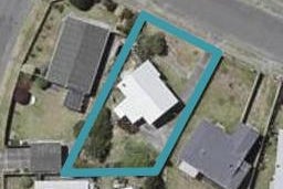 1 Simcox Street, Otaki Beach, Otaki