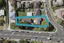 1/2 Woodall Place, Totara Vale, Auckland
