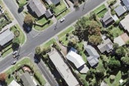 8A Hadfield Street, Beach Haven, Auckland