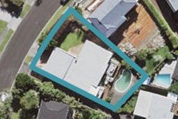 33 Chatswood Grove, Chatswood, Auckland