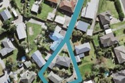 2/61 Fairclough Road, Beach Haven, Auckland