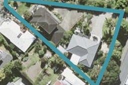 1/884 Beach Road, Waiake, Auckland