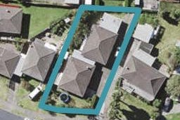 2/4 Cairngorm Place, Highland Park, Auckland