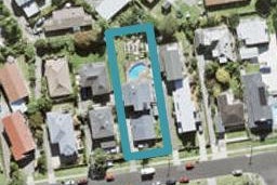 16 Ridge Road, Waiake, Auckland
