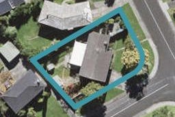 12 Thornlow Street, Glendene, Auckland