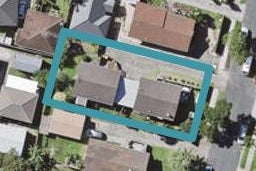 2/11 Cranberry Place, Bucklands Beach, Auckland