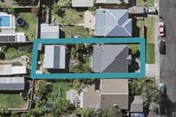 2/5 Roslyn Terrace, Stanley Point, Auckland