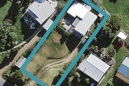 17 Alison Road, Surfdale, Waiheke Island