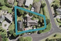 1 Burgundy Park Avenue, Henderson, Auckland