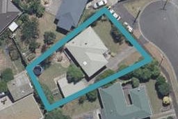 13 Defoe Avenue, Hillcrest, Hamilton