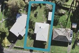 37 Crocombe Crescent, Beach Haven, Auckland