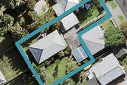 32A Muripara Avenue, Point Chevalier, Auckland