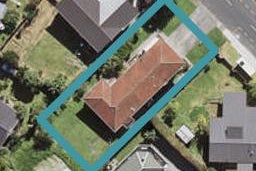 1/2 Eban Avenue, Hillcrest, Auckland