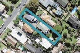 2/25 Waiake Street, Torbay, Auckland
