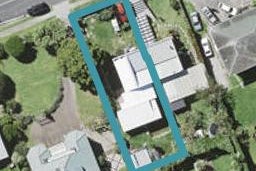 25 Winscombe Street, Belmont, Auckland