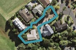 18 St Lucia Place, Unsworth Heights, Auckland