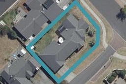 84 Saint James Drive, Huntington, Hamilton