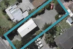 42 Kapiti Road, Paraparaumu