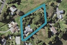 279 Point View Drive, Shamrock Park, Auckland