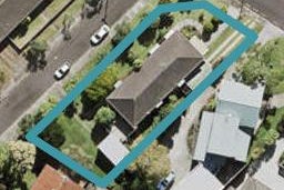 2/2 Lindsay Place, Hillsborough, Auckland