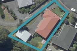 17 Honeystone Street, Helensburgh, Dunedin