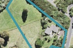 8 Bendalls Lane, Oratia, Auckland