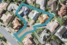 1/28 Jane Eyre Drive, Somerville, Auckland