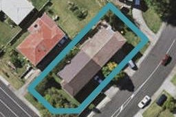 1/68 Sycamore Drive, Sunnynook, Auckland