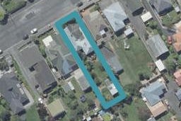 10 Coughtrey Street, Saint Clair, Dunedin