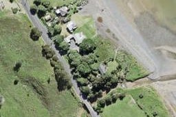 1740 East Coast Road, WHAKATIWAI, MIRANDA
